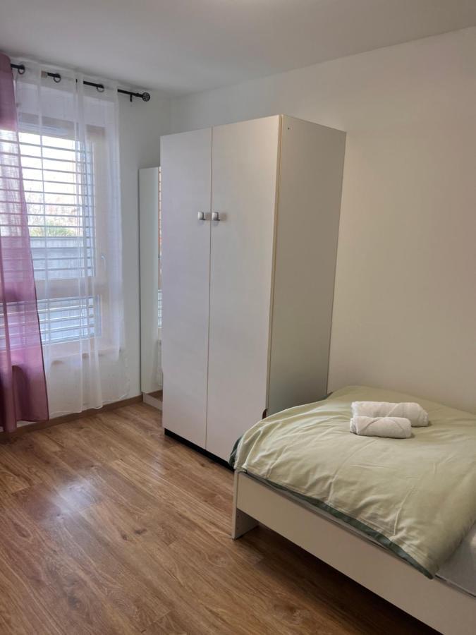 Appartement Red Jardin Tres Calme Saint-Louis  Exterior foto
